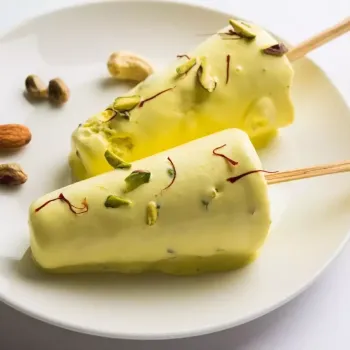 KULFI ICE CREAM WITH PISTACHIOS